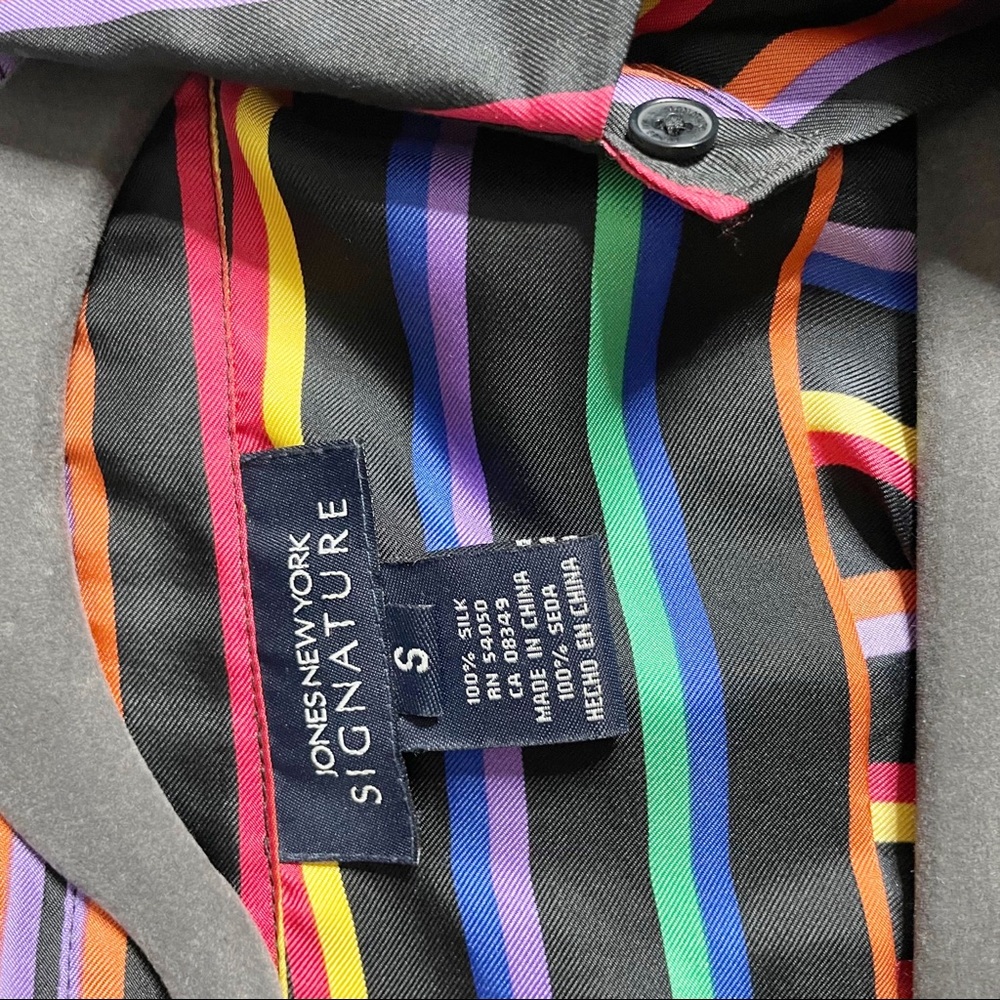 Jones New York Stripe Button Down Shirt (S) - Picture 6 of 8